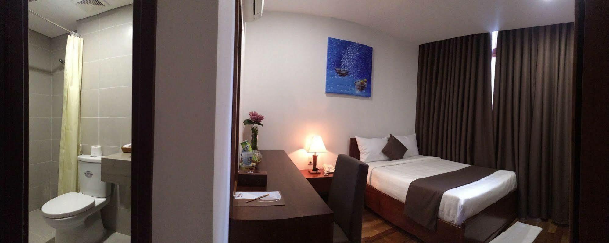 Ocean Flower Hotel Дананг Экстерьер фото