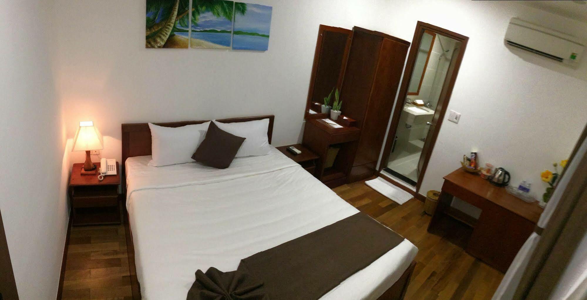 Ocean Flower Hotel Дананг Экстерьер фото
